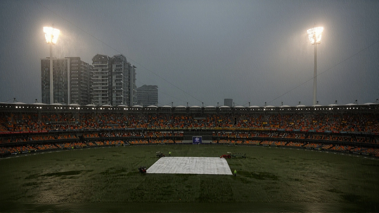 दिल्ली में साफ आकाश, दक्षिण भारत में भारी बारिश की चेतावनी: IMD ने जारी किया मौसम अपडेट